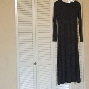 Chic Black Long Sleeve Maxi Dress